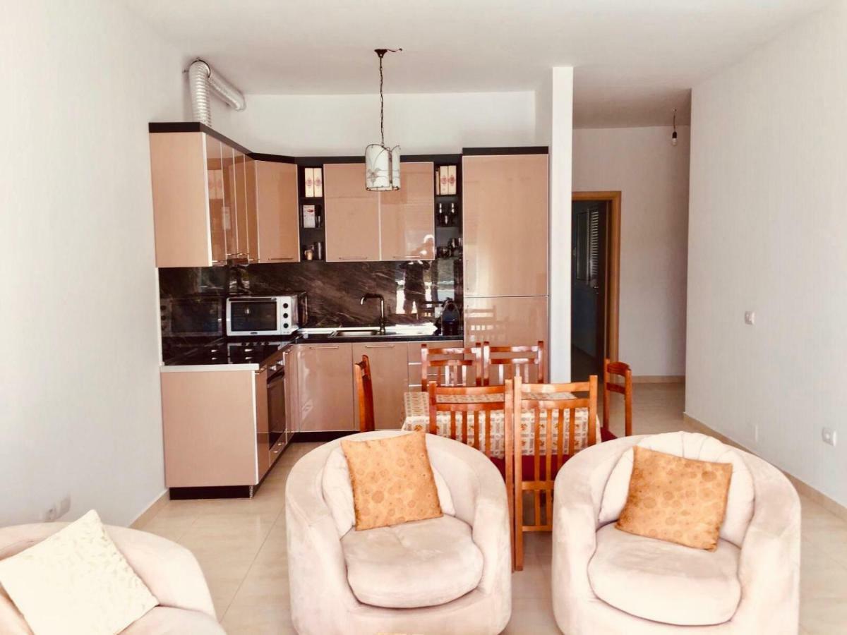 Residence David Vlorë Εξωτερικό φωτογραφία