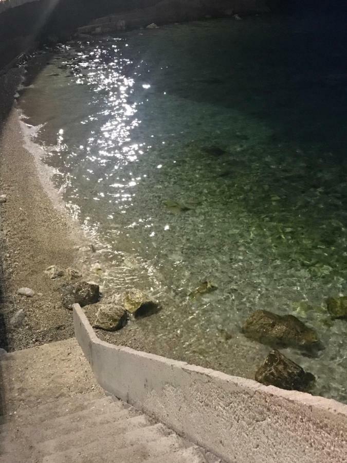 Residence David Vlorë Εξωτερικό φωτογραφία